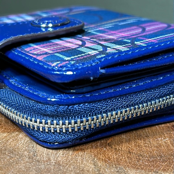 COACH Signature Tartan Snap Wallet - Picture 9 of 16